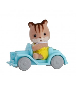 Figurina Sylvanian Families 5203 - Veverita cu masina - Figurine