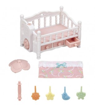 Sylvanian Families 5534 - Patut cu carusel - Figurine