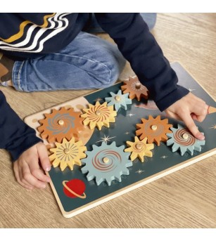Centru activitati bebe Egmont, Spatiu - Jucării de lemn si Montessori