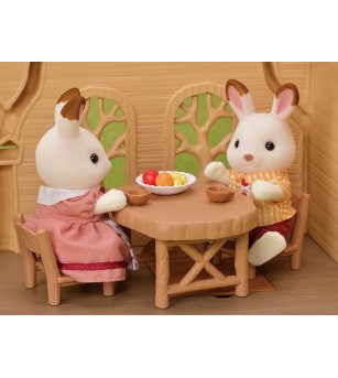 Sylvanian Families 5451 - cabana de pe malul lacului - Figurine