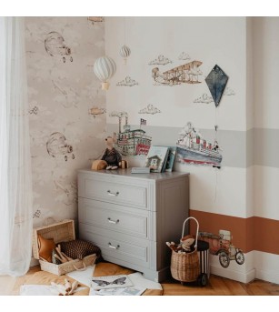 Sticker decorativ Dekornik, Istoria navelor - Stickere perete