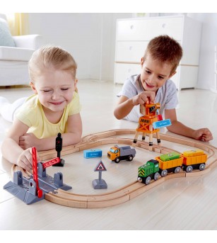 Jucarie din lemn - Set tren de marfa cu macara (34 piese) - Jucării