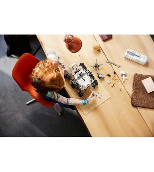 LEGO Technic: NASA Mars Rover Perseverance 42158 - 1132 piese, 10 + ani - LEGO Technic