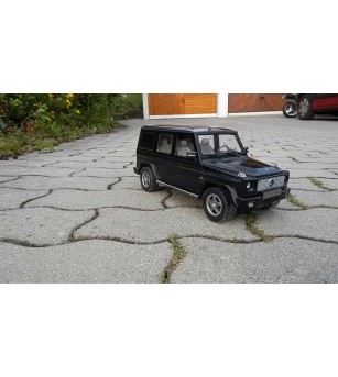 Masina cu telecomanda Mercedes-Benz G55 negru cu scara 1 la 24 - Mașinuțe cu telecomandă Masina cu telecomanda Mercedes-Benz G55 negru cu scara 1 la 24 - Mașinuțe cu telecomandă