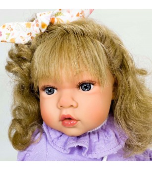 Papusa Nines D'Onil, Susette Plumeti, cu parul blond, cu sunete, cu rochie mov, cu miros de vanilie, 45 cm - Papusi