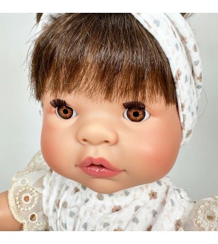 Papusa Nines D'Onil, Joy, cu parul saten, cu bentita alba, cu miros de vanilie, 37 cm - Papusi
