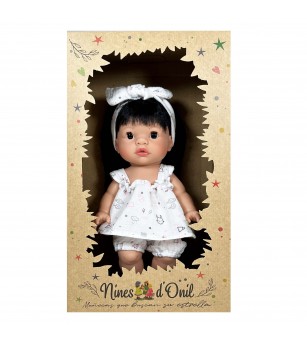 Papusa Nines D'Onil, Joy, cu parul brunet, cu rochie alba, cu miros de vanilie, 37 cm - Papusi