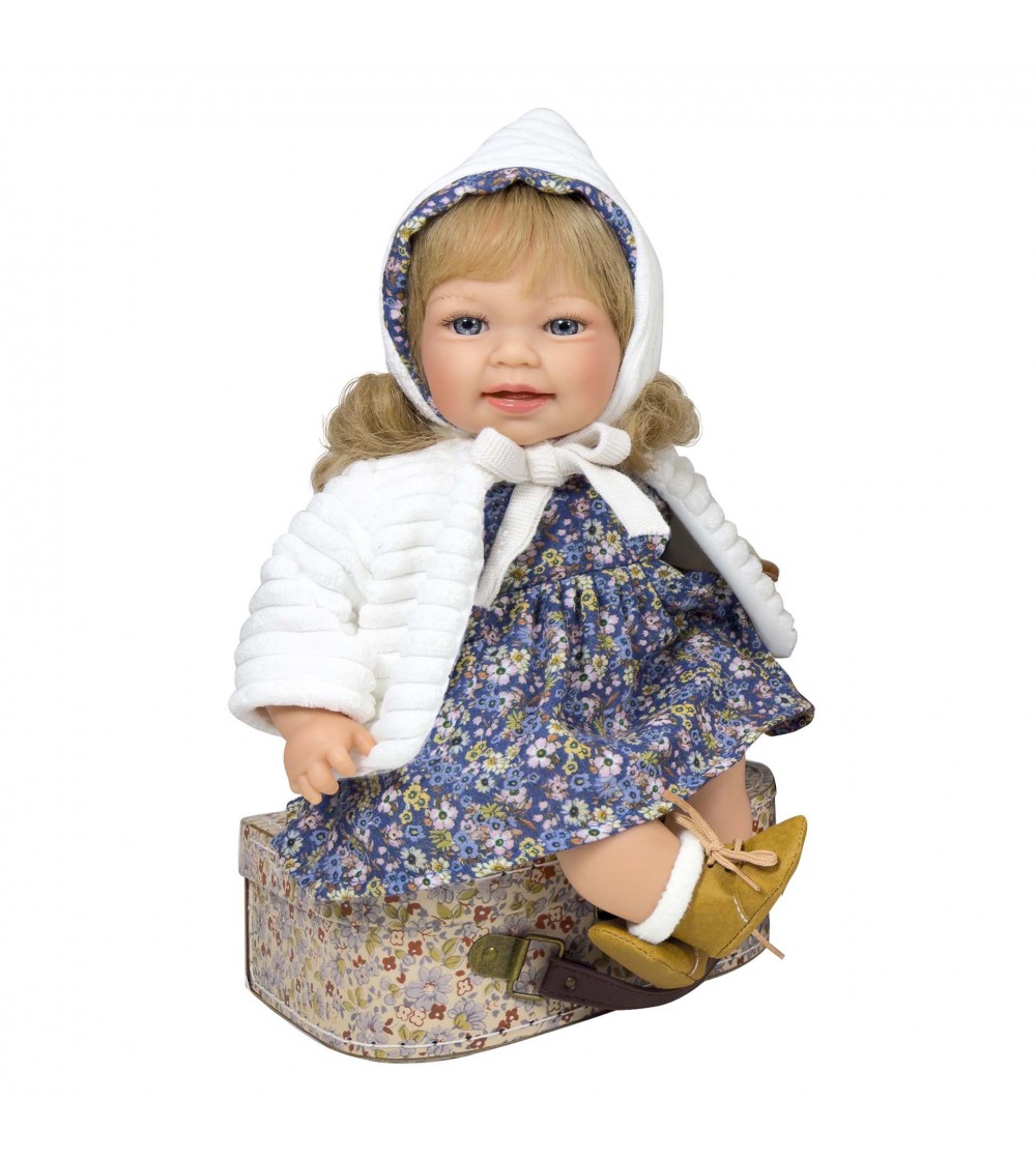 Papusa Nines D'Onil, Little Susi, cu sunete, cu parul blond, cu palton alb, cu miros de vanilie, 40 cm - Papusi