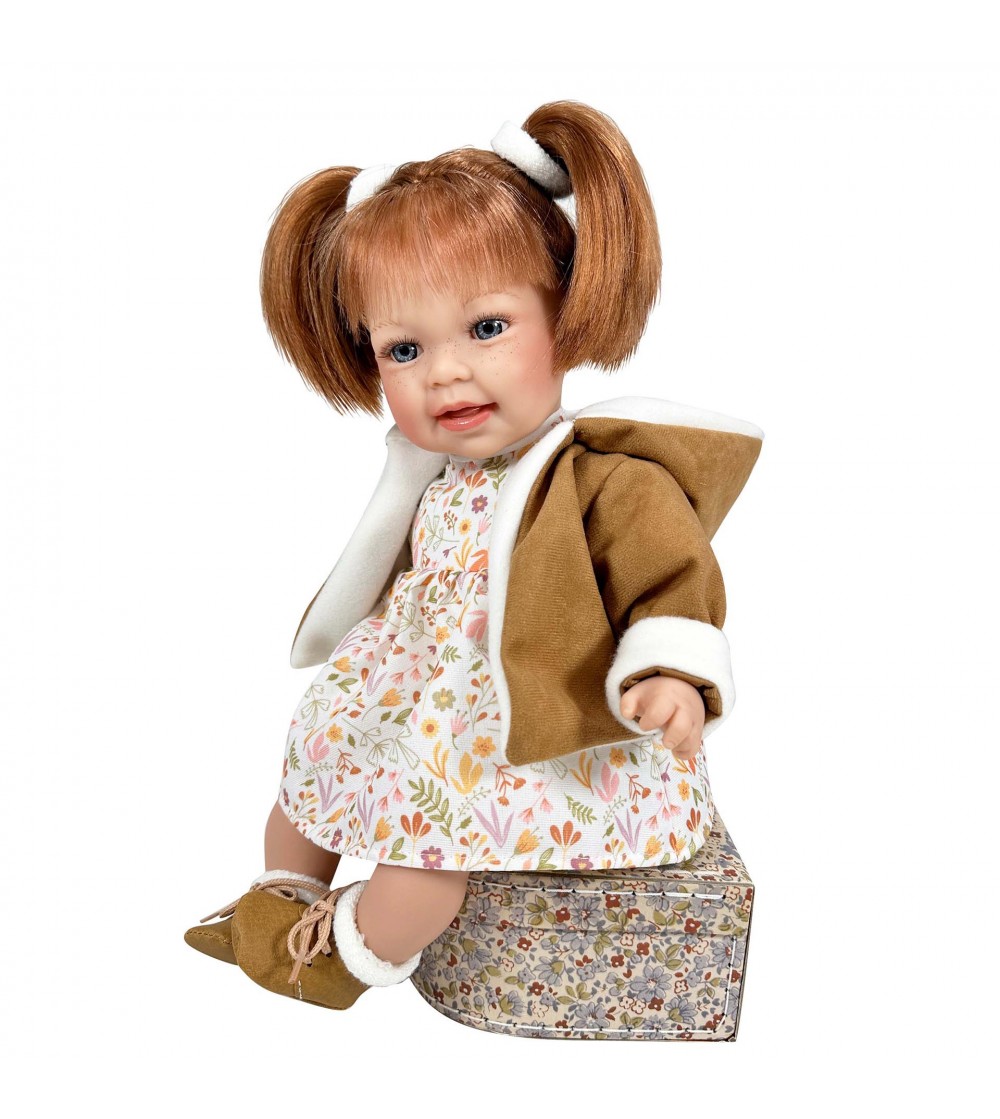 Papusa Nines D'Onil, Little Susi, cu sunete, cu parul roscat, cu palton maro, cu miros de vanilie, 40 cm - Papusi