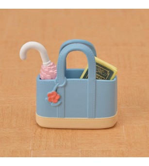 Sylvanian Families 5641 - Set voiaj de weekend și figurină iepuraș - Figurine