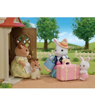 Sylvanian Families 5641 - Set voiaj de weekend și figurină iepuraș - Figurine