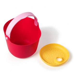 Bucki, galetusa cu sita, rosu cherry, Quut Toys - Jucării pentru nisip