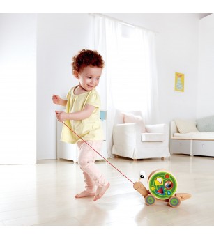 Jucarie din lemn - Melc de tras si sortator de forme - Jucării de tras și împins Jucarie din lemn - Melc de tras si sortator de forme - Jucării de tras și împins