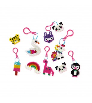 Set creativ - Brelocuri din margele de calcat Beedz - Mărgele de călcat Set creativ - Brelocuri din margele de calcat Beedz - Mărgele de călcat