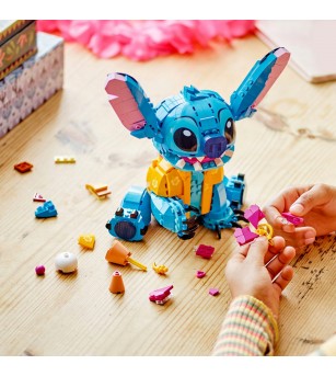 LEGO Disney: Stitch - 43249, 730 piese, 9 + ani - LEGO Disney LEGO Disney: Stitch - 43249, 730 piese, 9 + ani - LEGO Disney
