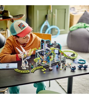 LEGO City: Parc cu roller-coaster Lumea Robotilor - 60421, 986 piese, 8 + ani - LEGO City