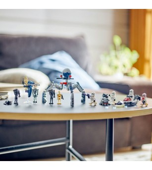 LEGO Star Wars: Pachet de lupta: Clone Trooper si droid de lupta - 75372, 215 piese, 7 + ani - LEGO Star Wars