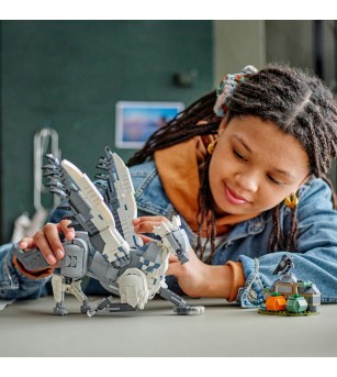 LEGO Harry Potter: Buckbeak™ - 76427, 723 piese, 9 + ani - LEGO Harry Potter