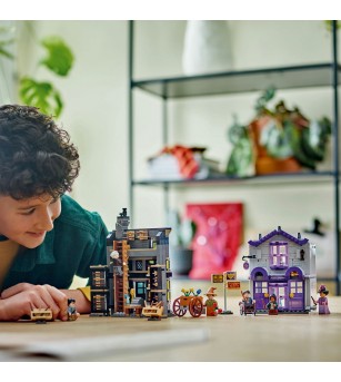LEGO Harry Potter: Ollivander si magazinul de haine al lui Madam Malkin - 76439, 744 piese, 8 + ani - LEGO Harry Potter