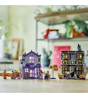 LEGO Harry Potter: Ollivander si magazinul de haine al lui Madam Malkin - 76439, 744 piese, 8 + ani - LEGO Harry Potter