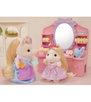Set Sylvanian Families 5643 - Salon de coafor si figurina ponei - Figurine