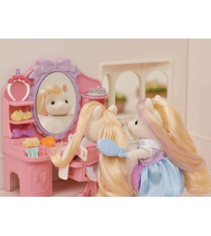 Set Sylvanian Families 5643 - Salon de coafor si figurina ponei - Figurine