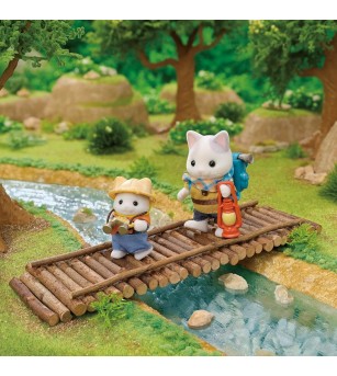 Sylvanian Families 5763 - Set de explorare cu frații pisică latte - Figurine