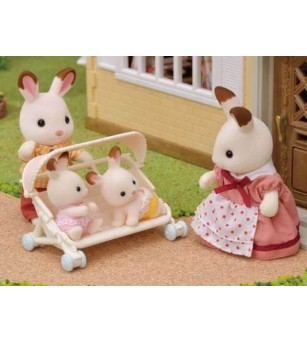 Set Sylvanian Families 5533 - Carucior pentru tripleti - Figurine Set Sylvanian Families 5533 - Carucior pentru tripleti - Figurine