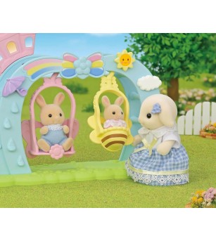 Set Sylvanian Families 5745 - loc de joaca si figurina iepuras - Figurine Set Sylvanian Families 5745 - loc de joaca si figurina iepuras - Figurine