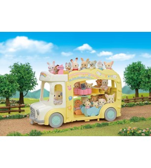 Sylvanian Families 5744 - Autobuzul gradinita curcubeu - Figurine