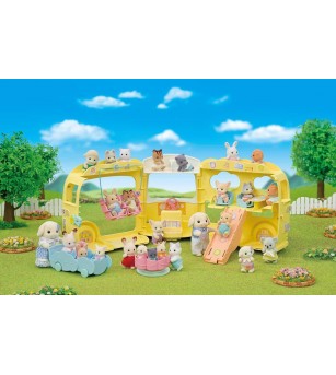Sylvanian Families 5744 - Autobuzul gradinita curcubeu - Figurine