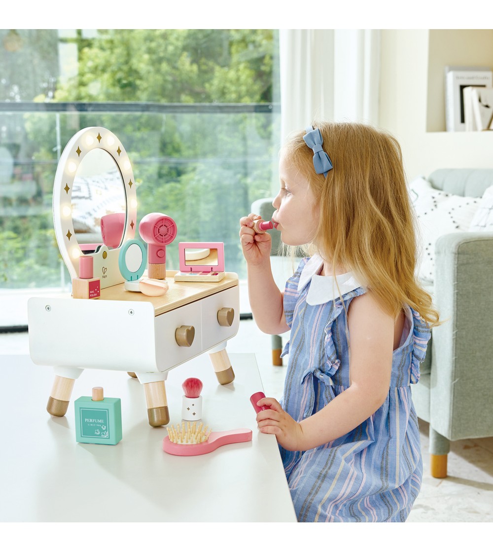 Jucarie din lemn - Masa mea de toaleta eleganta (14 piese) - Seturi de menaj si bricolaj copii Jucarie din lemn - Masa mea de toaleta eleganta (14 piese) - Seturi de menaj si bricolaj copii