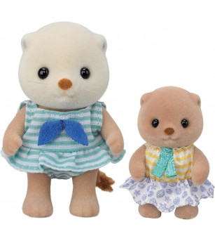 Set Sylvanian Families 5804 - Aventuri acvatice cu surorile Vidră - Figurine