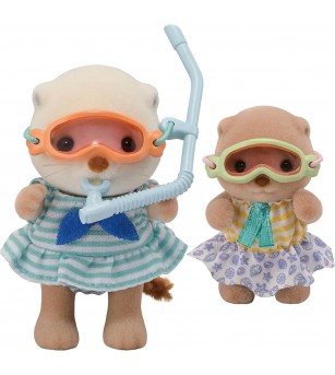 Set Sylvanian Families 5804 - Aventuri acvatice cu surorile Vidră - Figurine