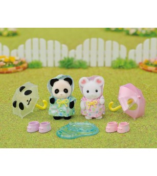Figurine Sylvanian Families 5748 - Prieteni de la gradiniță - Rainy Day - Figurine Figurine Sylvanian Families 5748 - Prieteni de la gradiniță - Rainy Day - Figurine