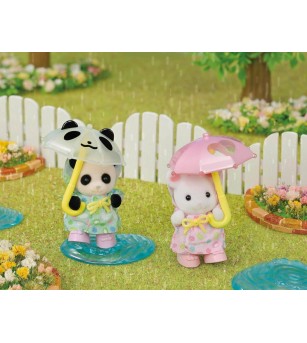 Figurine Sylvanian Families 5748 - Prieteni de la gradiniță - Rainy Day - Figurine Figurine Sylvanian Families 5748 - Prieteni de la gradiniță - Rainy Day - Figurine