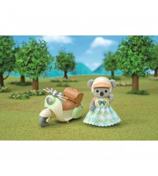 Set Sylvanian Families 5832 - figurina koala cu scooter - Figurine Set Sylvanian Families 5832 - figurina koala cu scooter - Figurine