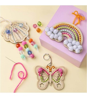 Set figurine din lemn cu găuri – Curcubeu, scoică, fluture - Art and crafts