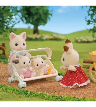 Figurine Sylvanian Families 5880 - Tripleții pisici florale și cărucior - Figurine