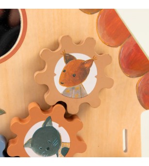 Casuta din lemn cu activitati, Egmont Toys - Jucării de lemn si Montessori