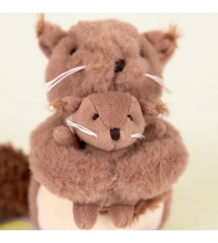 Veverita de plus cu puiut, Egmont Toys - Papusi si jucarii de plus