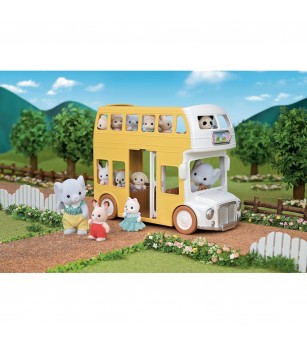 Sylvanian Families 5879 - Autobuz Etajat pentru Grădiniță - Figurine