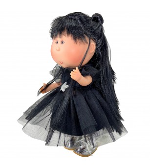 Papusa Nines D'Onil, Mia Black Wednesday, cu miros de vanilie, 30 cm (2024) - Papusi