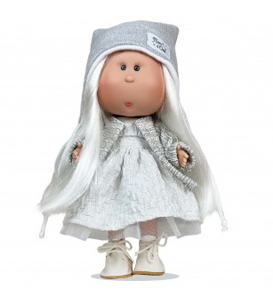 Papusa Nines D'Onil, Mia Snow, cu miros de vanilie, 30 cm - Papusi